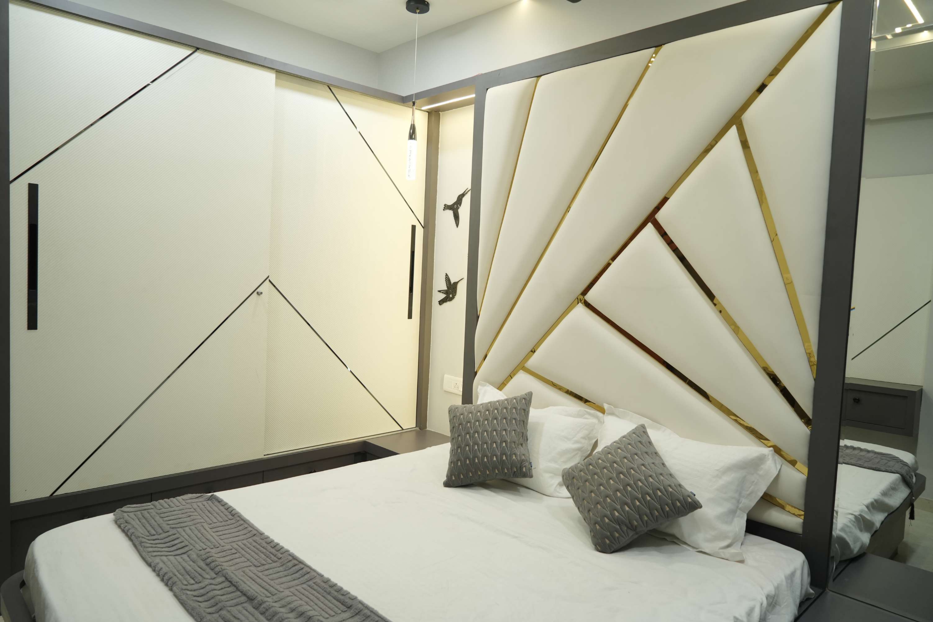 Interior & Exterior Decoration